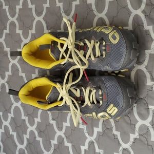 Adidas womans running sneakers